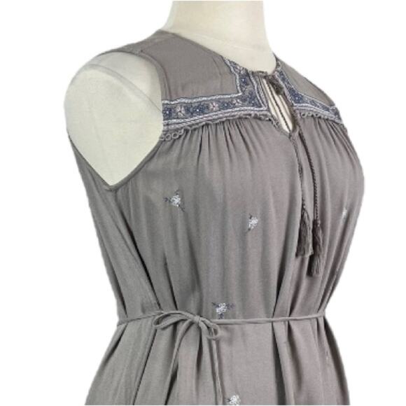 Time and Tru Shift Dress Embroidered Tassel Neck Sleeveless Taupe Women’s XL - Picture 7 of 13